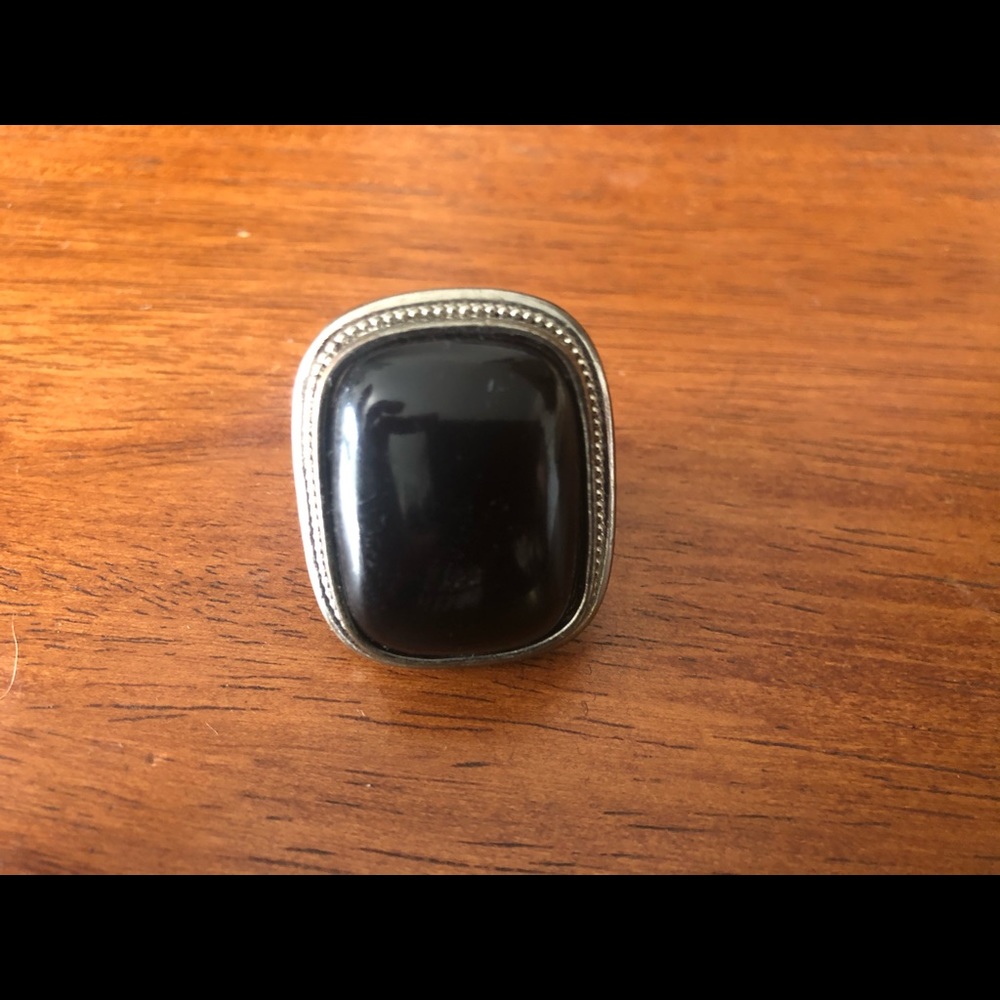 Black ring